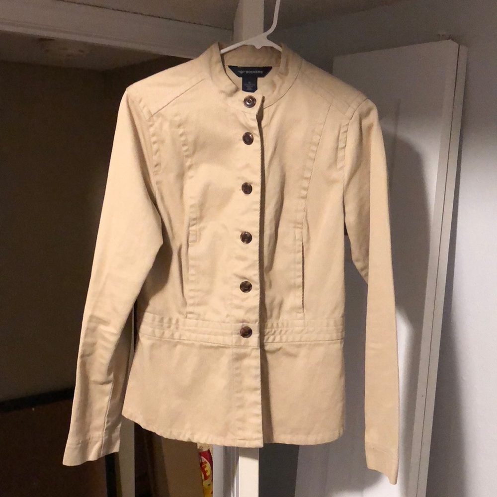 Tan Dockers corduroy jacket. Military style fit.